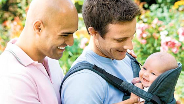 imagen Argentina no tiene legislación que contemple a padres gay que buscan adoptar