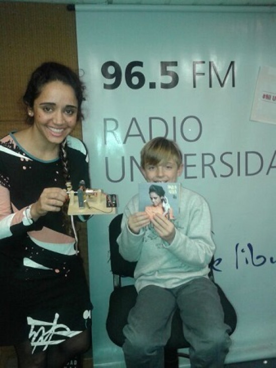 imagen Illa en Radio Universidad en el talento de Paula Neder