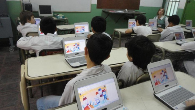 imagen "Pizarra Blanca", la primera plataforma virtual para padres y escuelas públicas de Mendoza 