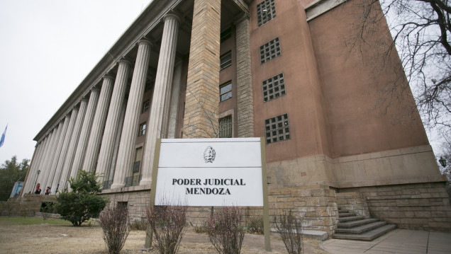 imagen Ordoñez: "El doble turno tiene que ver con una necesidad demagógica del gobernador"