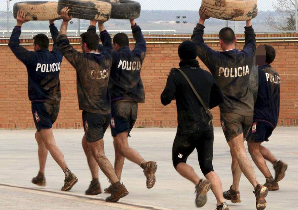 imagen Schleider: "Los policías son representantes de la sociedad para el uso de la fuerza, pero son civiles"