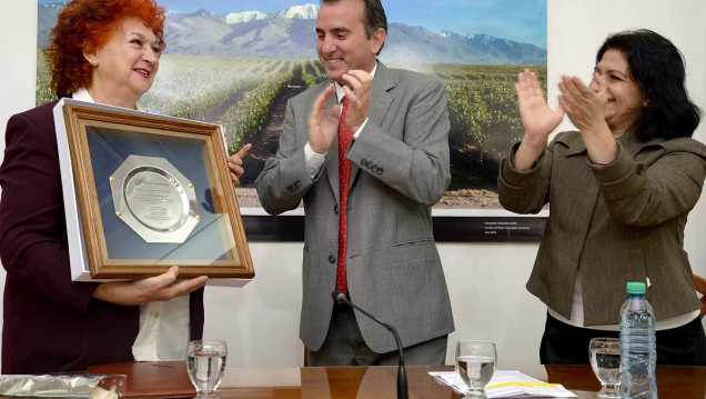imagen Nuestra Gladys Ravalle, embajadora cultural de Mendoza