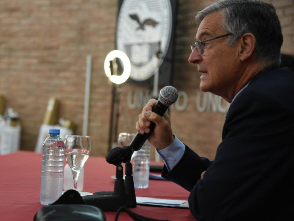 imagen Educación, pandemia y la digitalización de la UNCUYO, entre los balances de la gestión de Daniel Pizzi