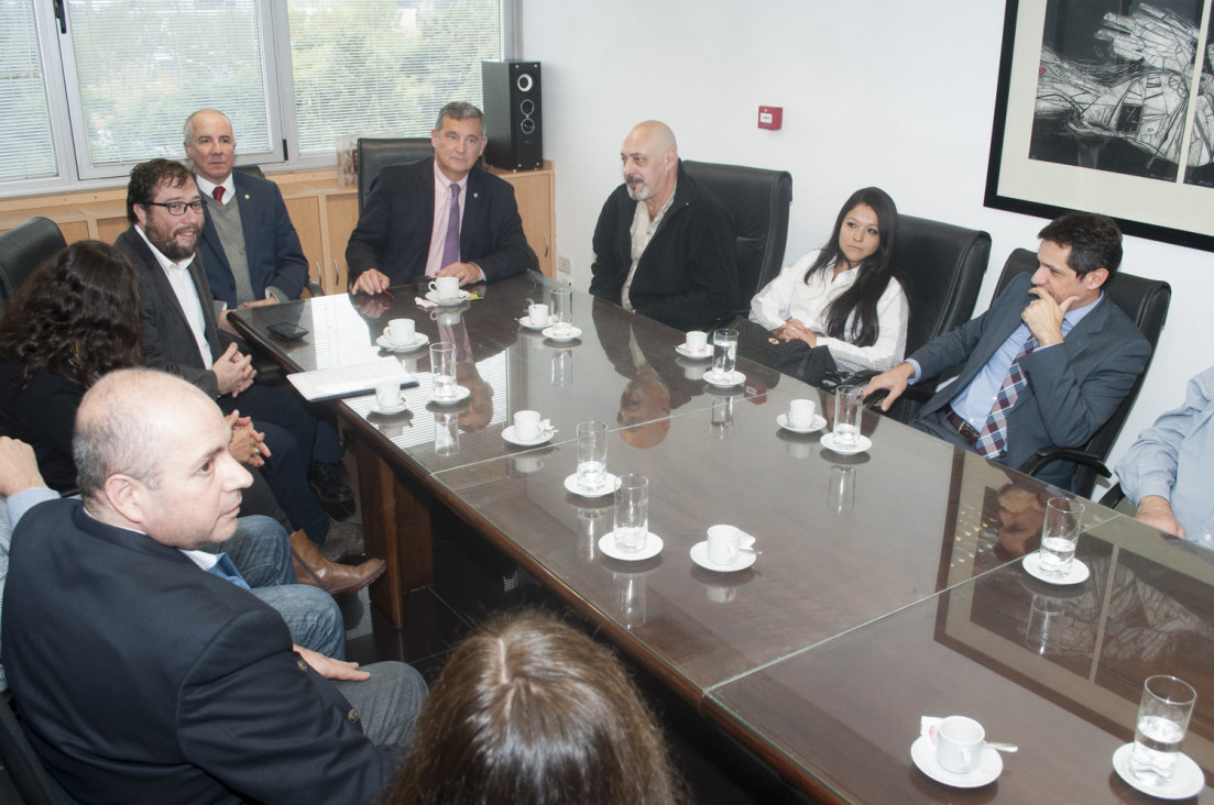 imagen "Llamar a los docentes a trabajar es ir contra el derecho de huelga"