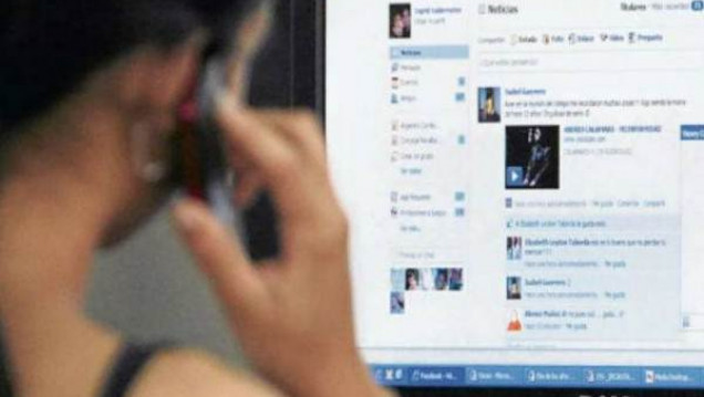imagen Siguen las preocupaciones por el uso de las redes sociales de adolescentes