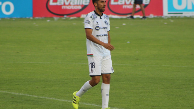 imagen EMANUEL REINOSO, el de los goles importantes