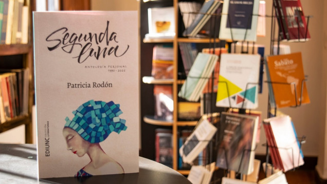 imagen Patricia Rodón presenta su antología poética "Segunda Luna"