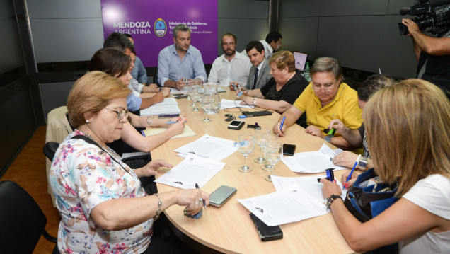 imagen AMPROS logró que sus sueldos se actualicen por inflación