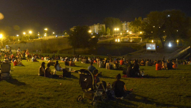 imagen Espectáculo de luces pero sin ruido, en el Parque Central