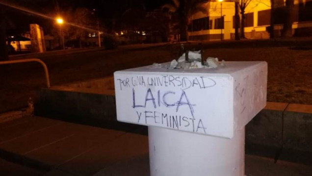imagen Qué dijo la Pastoral Universitaria por la quita de símbolos religiosos