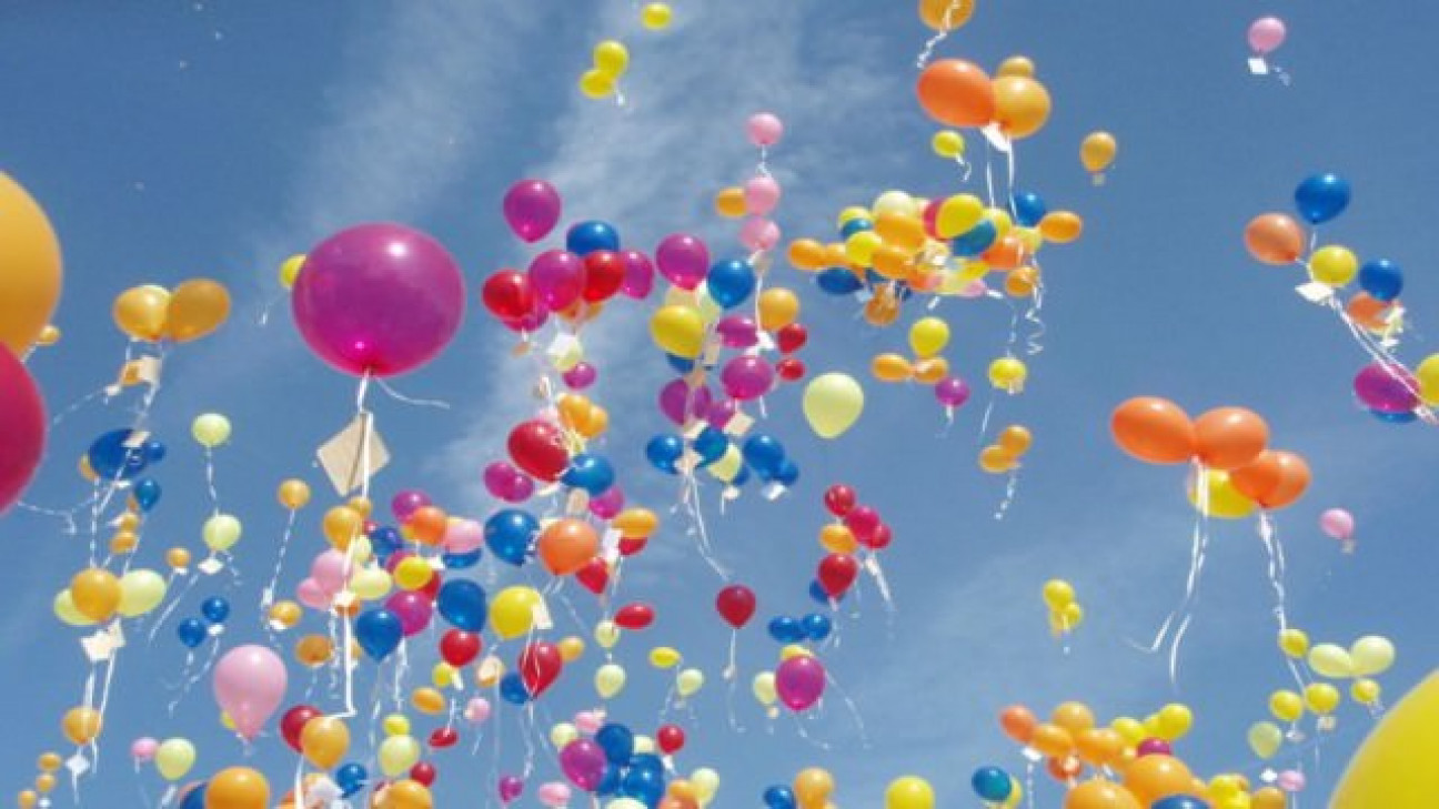 imagen Suelta de globos en el día mundial por la Fibrosis Quística