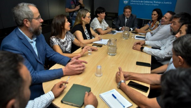 imagen El SUTE pide un aumento salarial de emergencia