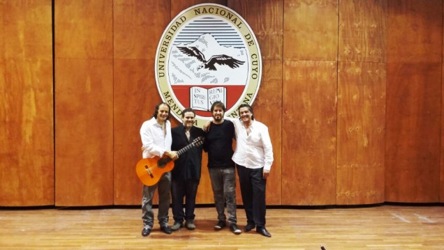 imagen Tocaores, flamenco en la Nave Cultural