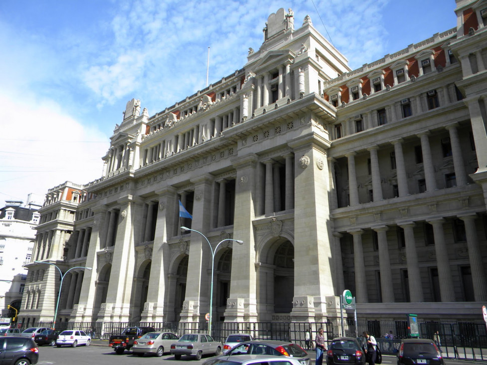 imagen Sólo los gremios registrados podrán llamar a huelga