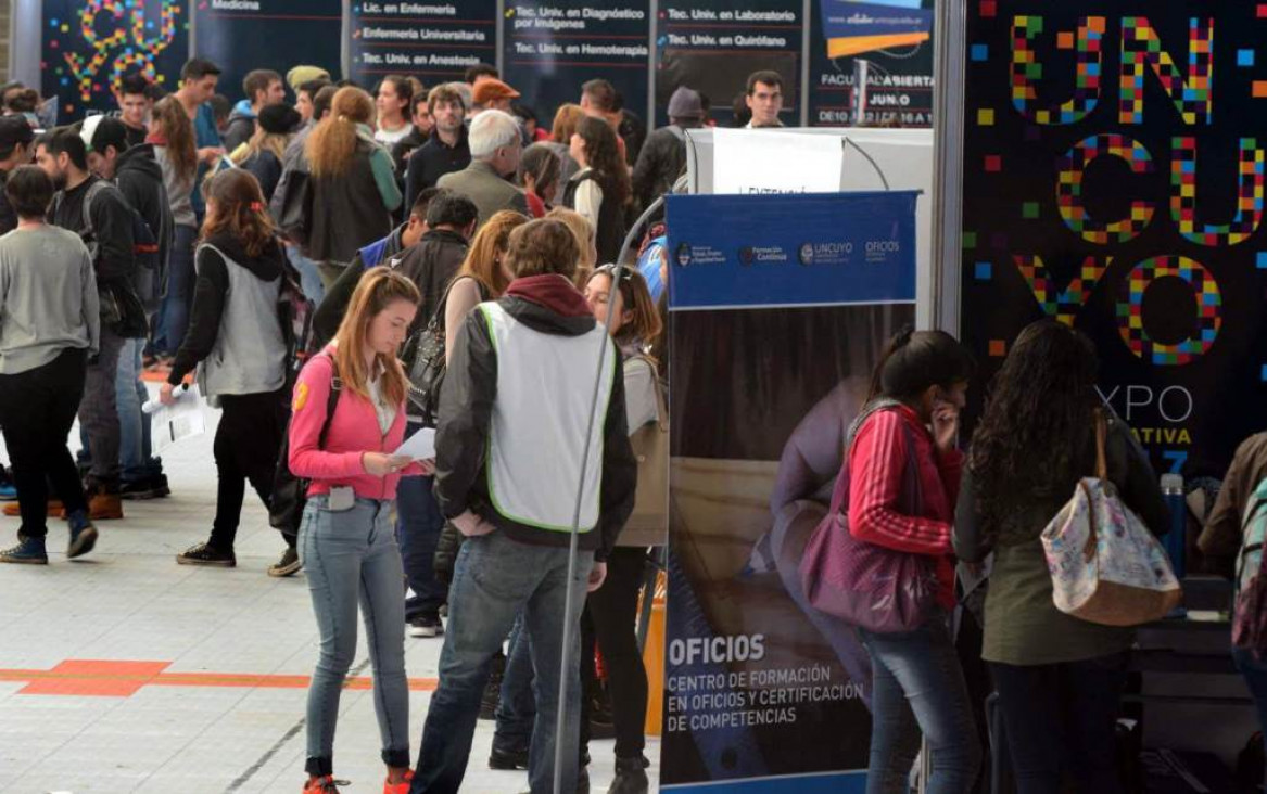 imagen Expo Educativa: tan sólo el primer día la visitaron 20 mil jóvenes