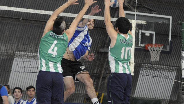 imagen VOLEY MASCULINO: NO HUBO BLOQUEO EN LA SEMI