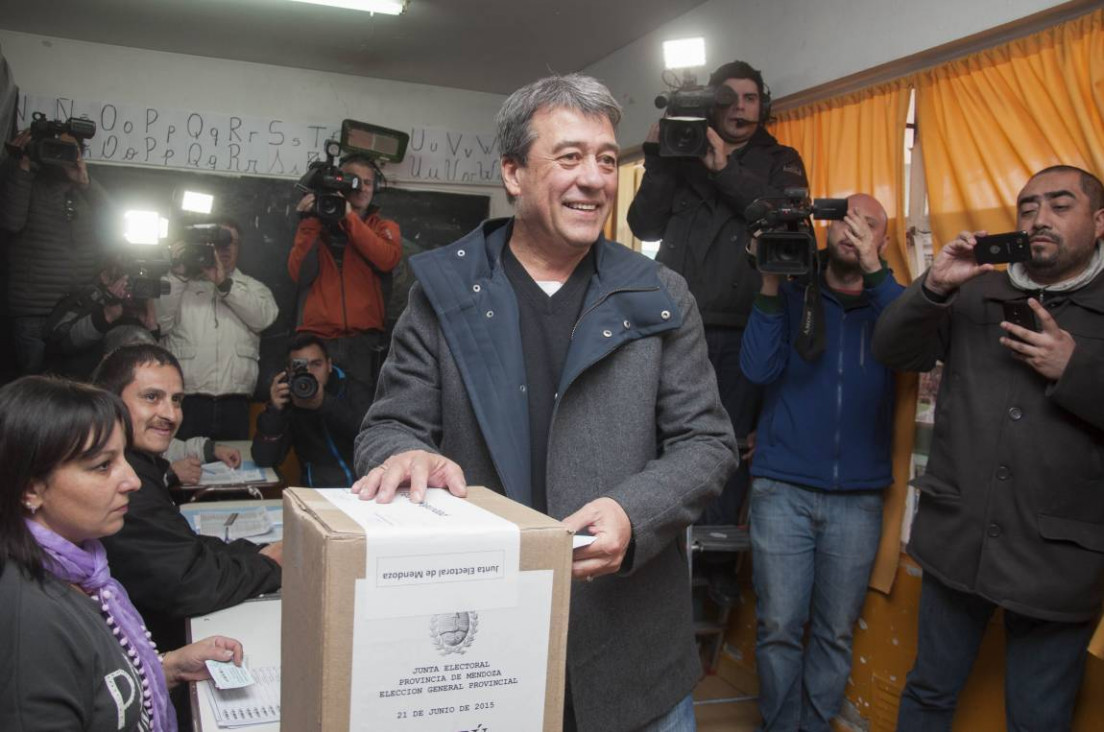 imagen Bermejo votó y minimizó los rumores de "campaña sucia"