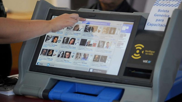 imagen Busaniche: "El voto electrónico ha fracasado en el mundo"