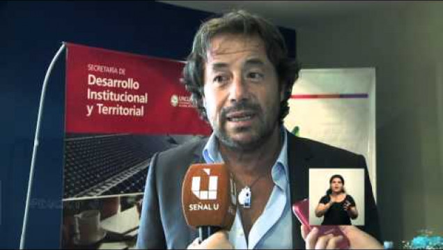 imagen Ricky Sarkany visitó la UNCuyo
