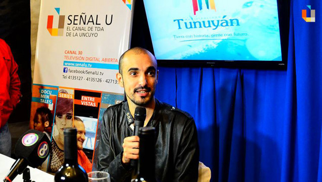 imagen Conferencia de prensa Abel Pintos (Festival de la Tonada)