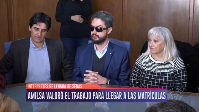 imagen Matricularán a intérpretes de lengua de señas