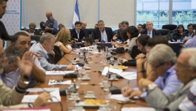 imagen Diputados emitió dictamen sobre el proyecto de ART y el miércoles buscará convertirlo en ley