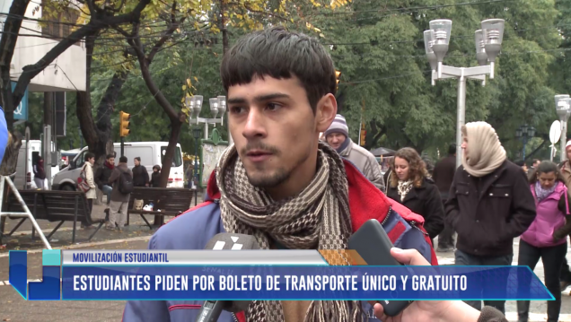 imagen Estudiantes piden por el boleto de transporte único y gratuito