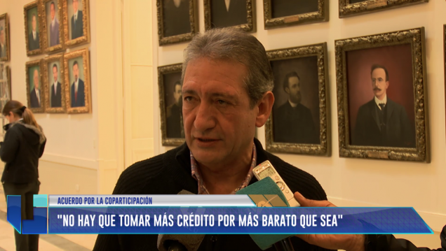 imagen Coparticipación: "No hay que tomar más crédito por más barato que sea"