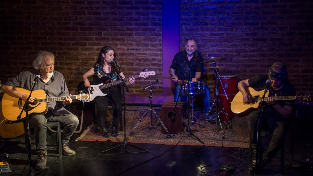imagen Les Alfajores de la Pampa Seca se presentan en el Teatro Independencia 