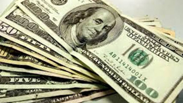 imagen Cada vez más fuerte en el mundo, el dólar llegó a los $ 25,50 en Argentina
