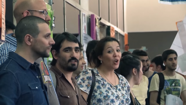 imagen El coro universitario realizó un flashmob en la universidad