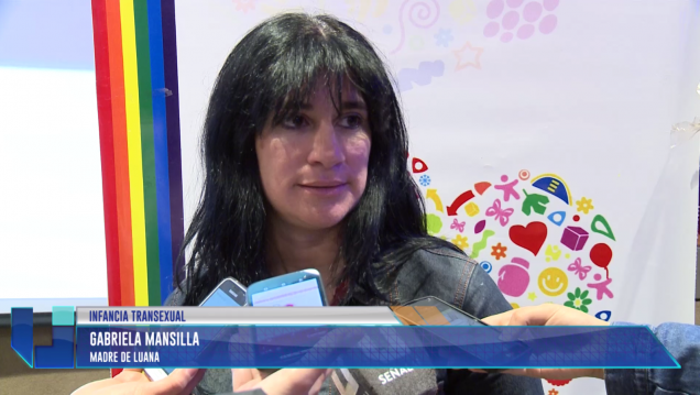 imagen Llega a Mendoza la madre de la primera niña trans con identidad de género