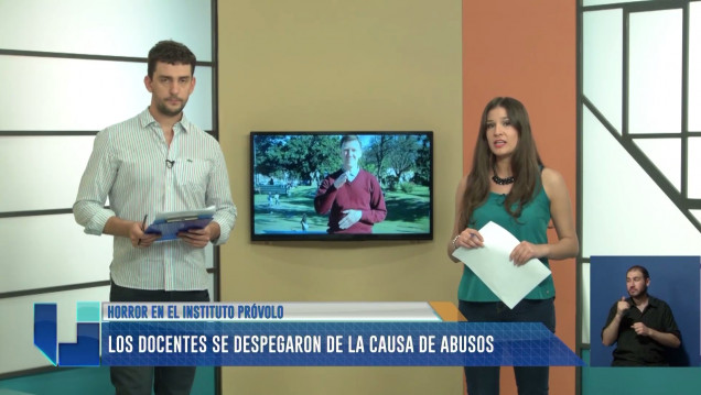 imagen Caso Próvolo: Los docentes del instituto leyeron un comunicado