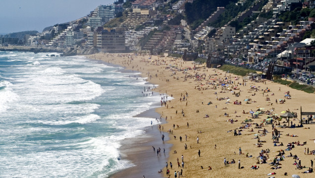 imagen El dólar bajo, un aliado para vacacionar en Chile, Brasil y Estados Unidos