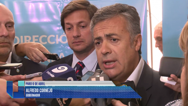 imagen Cornejo: "A los estatales que falten se les descontará el día"