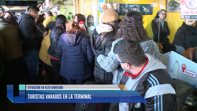 imagen Vacaciones: turistas varados en la terminal