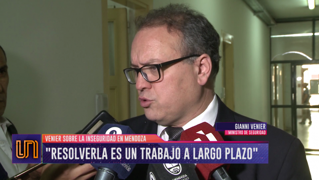 imagen Abajo las manos