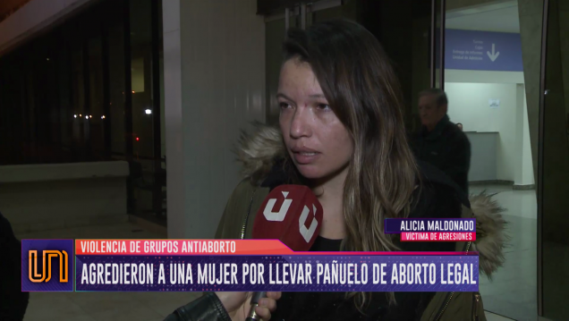 imagen Golpearon a una mujer por estar a favor del aborto legal