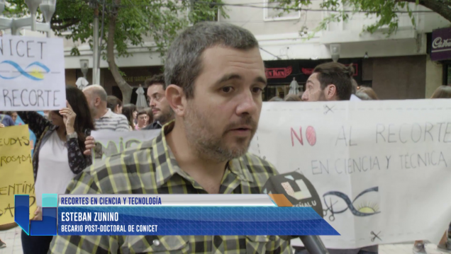 imagen Investigadores del Conicet se manifestaron en la Legislatura