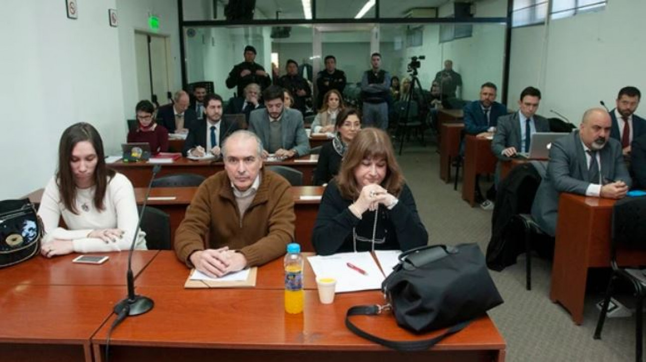 imagen López dijo que no habló antes por miedo a Cristina