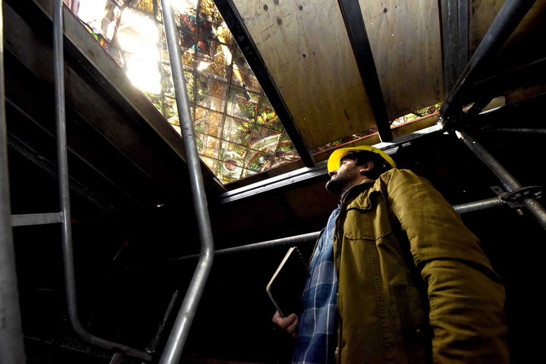 imagen Comenzó la restauración de los vitrales en la cúpula del ECA