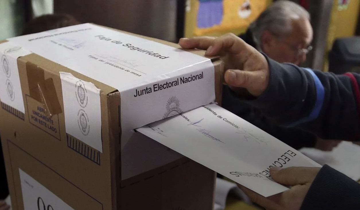 imagen Partidos "calientan" motores para la elección de octubre