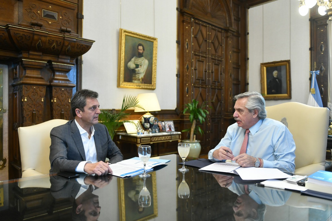 imagen El lunes se anunciará el nuevo esquema tarifario por regiones para agua, luz y gas