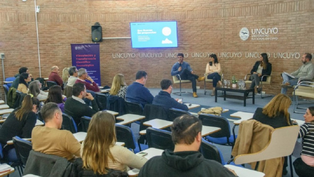 imagen Referentes de los sectores público, privado y científico analizaron el futuro de la vinculación