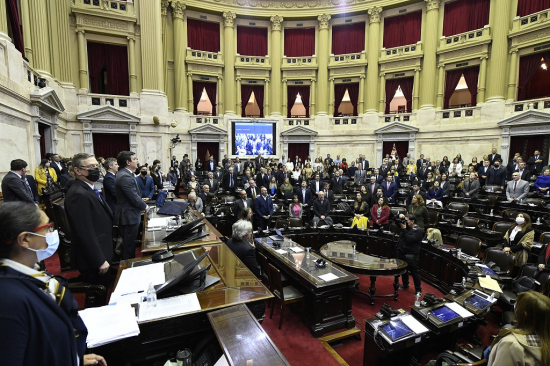 imagen La Boleta Única pasó el filtro de Diputados y el oficialismo busca frenarla en el Senado