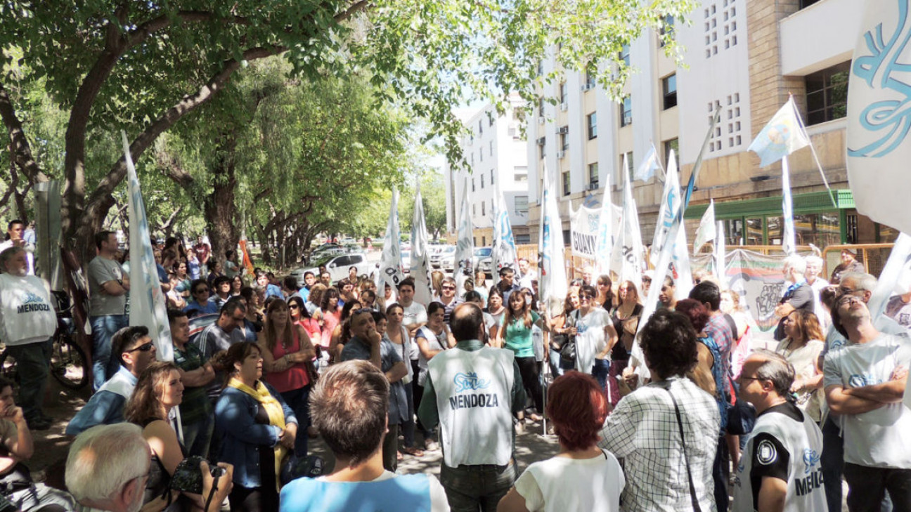 imagen El Gobierno prorrogó las suplencias hasta 2018 
