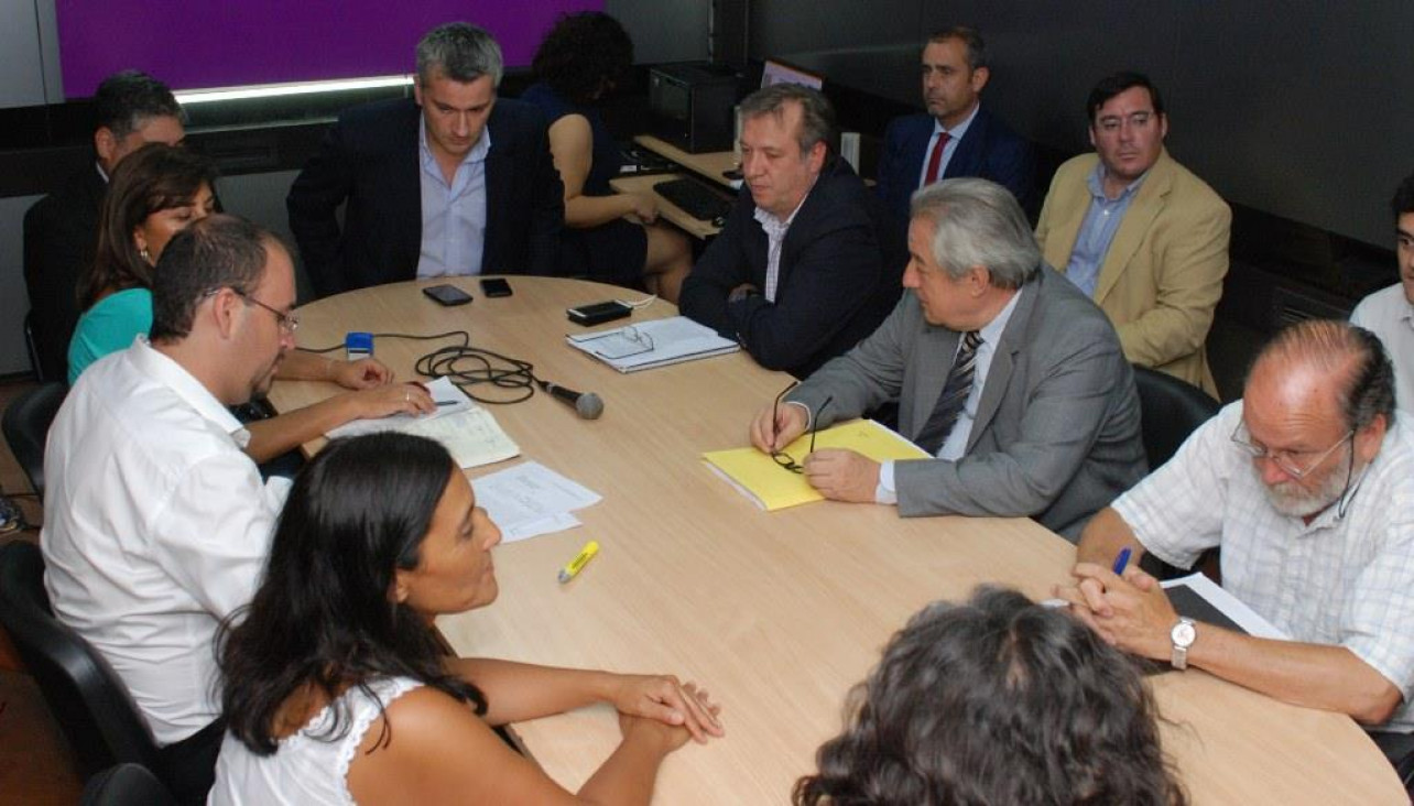 imagen Mateluna repudió la oferta de Cornejo por "discriminatoria"