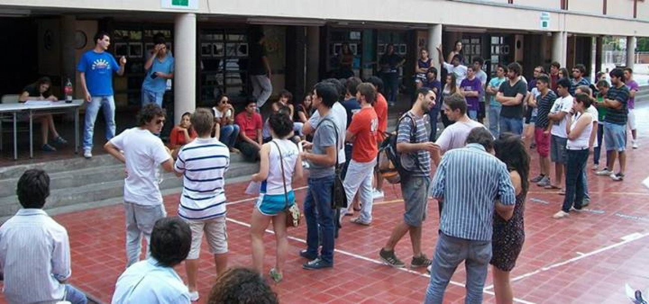 imagen El Frente Democratizador Universitario retuvo la conducción de la FUC