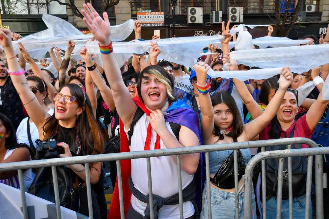 imagen La comunidad LGBTIQ+ tiene mejor nivel educativo y peores condiciones de vida