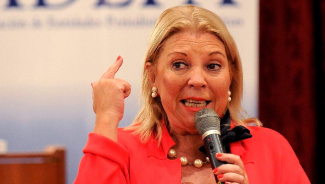 imagen De Carrió a Macri: "No volvamos al pasado"